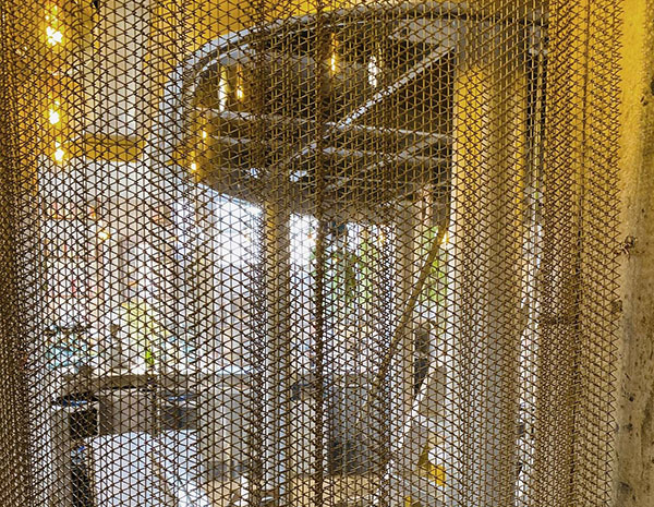 Features and advantages of metal mesh curtains