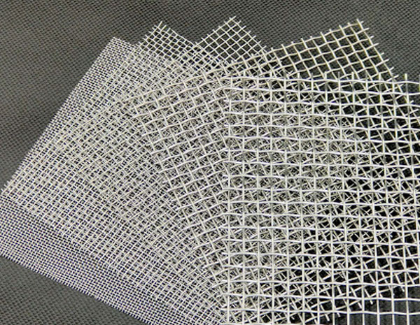 How is stainless steel mesh used in agriculture?