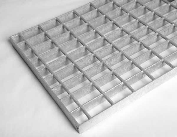 Which type of steel grating is more suitable for parking lots?