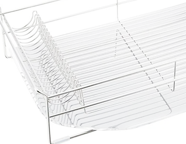 What processes are required to manufacture stainless steel wire mesh baskets?
